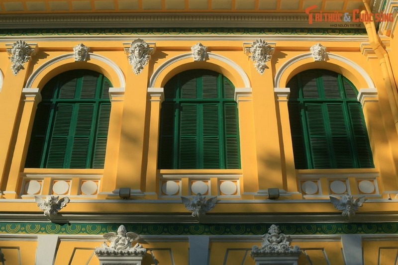 10 sự thật cực lý thú về tòa bưu điện trứ danh Sài Gòn - Hình 7 10 su that cuc ly thu ve toa buu dien tru danh Sai Gon-Hinh-7