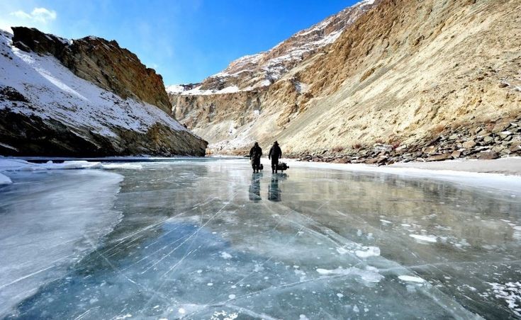 Sung sot canh dep o ho nuoc doi mau ky dieu tren day Himalaya-Hinh-5