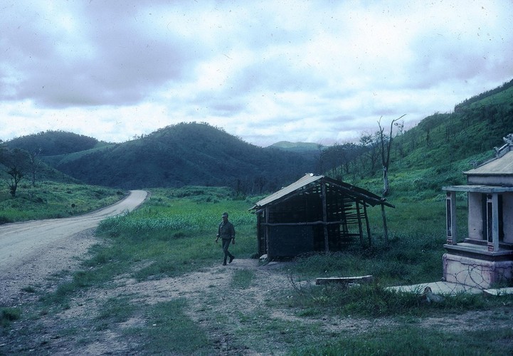 Khung canh tuyet sac tren deo Mang Yang 60 nam truoc-Hinh-8