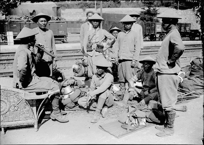Hinh doc ve binh si Viet Nam tren chien truong chau Au nam 1916-Hinh-11