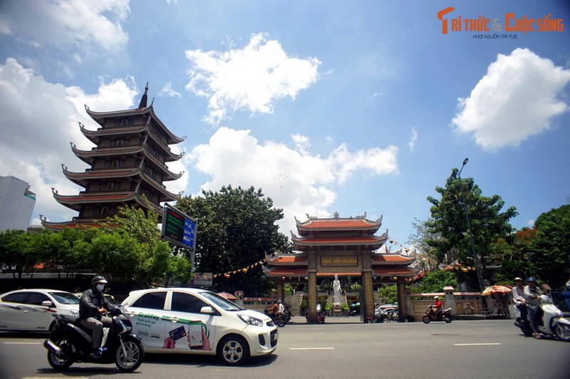 Top 10 su that bat ngo ve ngoi chua noi tieng nhat TP HCM-Hinh-3
