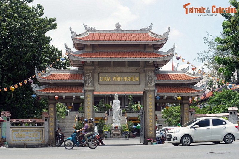Top 10 su that bat ngo ve ngoi chua noi tieng nhat TP HCM