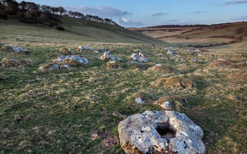 Can canh vong tron da bi an nhat nuoc Anh, khong phai Stonehenge-Hinh-5