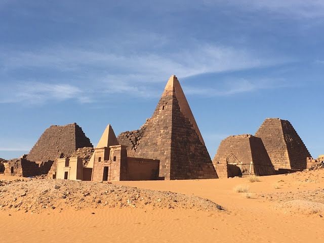 Ky bi 200 kim tu thap nghin tuoi sung sung giua sa mac Sudan-Hinh-4