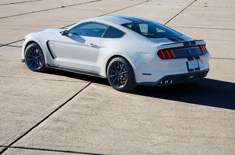 Ford Shelby GT350 se trinh dien “co bap” tai Detroit Auto Show-Hinh-13