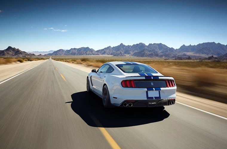 Ford Shelby GT350 se trinh dien “co bap” tai Detroit Auto Show-Hinh-4