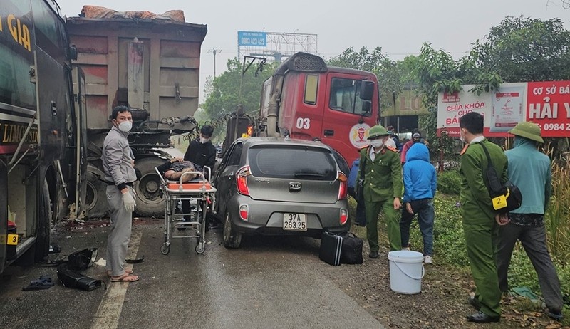 Tai nan lien hoan khien 2 nguoi thuong vong o Nghe An