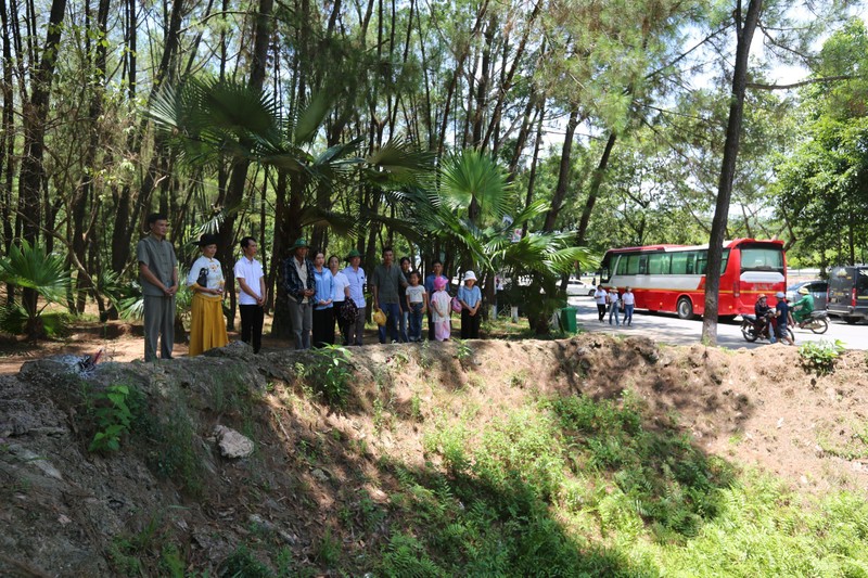 Hang nghin nguoi den dang huong tai Nga ba Dong Loc-Hinh-6