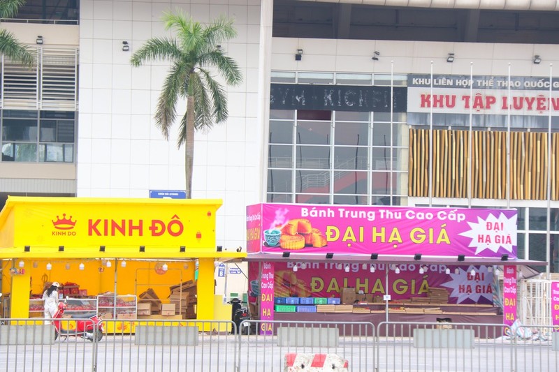 Ha Noi: Banh trung thu dai ha gia van e-Hinh-9