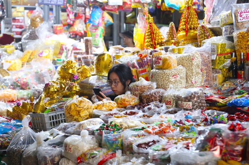 Di sam Tet: Sieu thi dong nghit, cho truyen thong vang hoe-Hinh-9