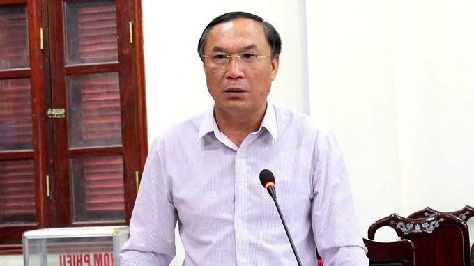 Nhieu lanh dao chu chot o Ha Tinh, Quang Binh xin nghi huu