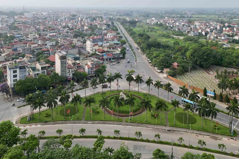 Hang chuc lo dat ngoai thanh Ha Noi chuan bi len san “dau