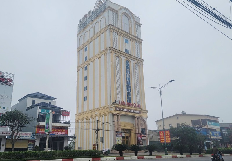 Khởi tố bị can vụ sát hại người trong đêm ở Hà Tĩnh Khoi to bi can vu sat hai nguoi trong dem o Ha Tinh