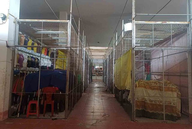 Chợ truyền thống lớn nhất Hà Tĩnh đìu hiu, ế ẩm - Hình 3 Cho truyen thong lon nhat Ha Tinh diu hiu, e am-Hinh-3