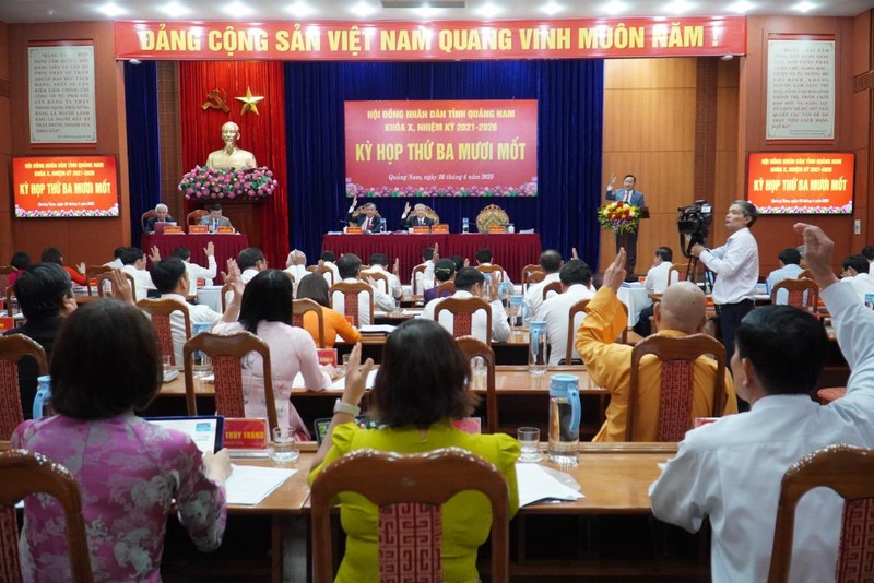 Hơn 98% cử tri đồng ý hợp nhất Quảng Nam và Đà Nẵng Hon 98% cu tri dong y hop nhat Quang Nam va Da Nang