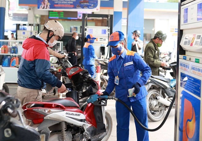 Giá xăng hôm nay 06/5: Đồng loạt giảm giá? Gia xang hom nay 06/5: Dong loat giam gia?