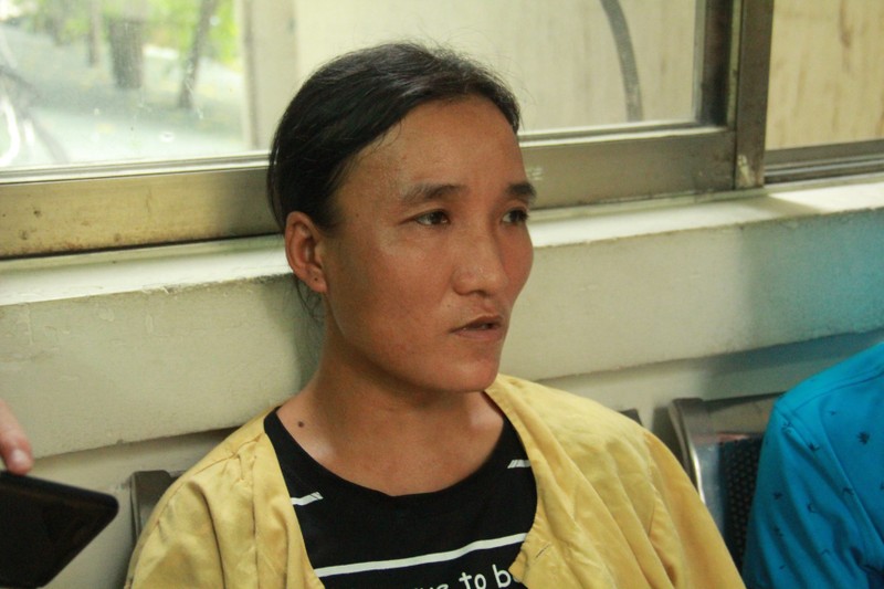 Vu tat axit vao phu bep o Hoa Binh: Nan nhan tung bi de doa giet-Hinh-3