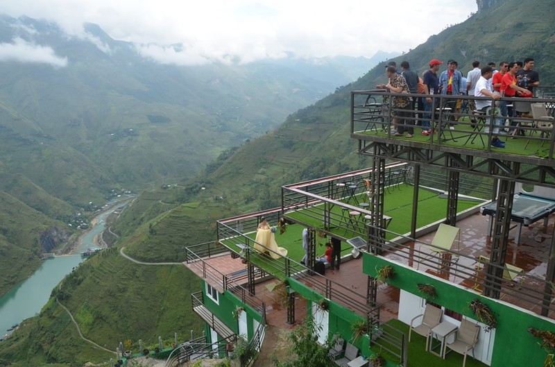 Nha nghi Ma Pi Leng Panorama sap thao do du khach van keo den selfie, chup anh cuoi-Hinh-7