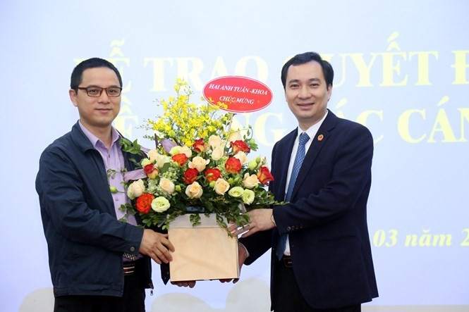 Ong Vu Van Tien giu chuc Truong Ban Tuyen giao UBTU MTTQ Viet Nam-Hinh-7