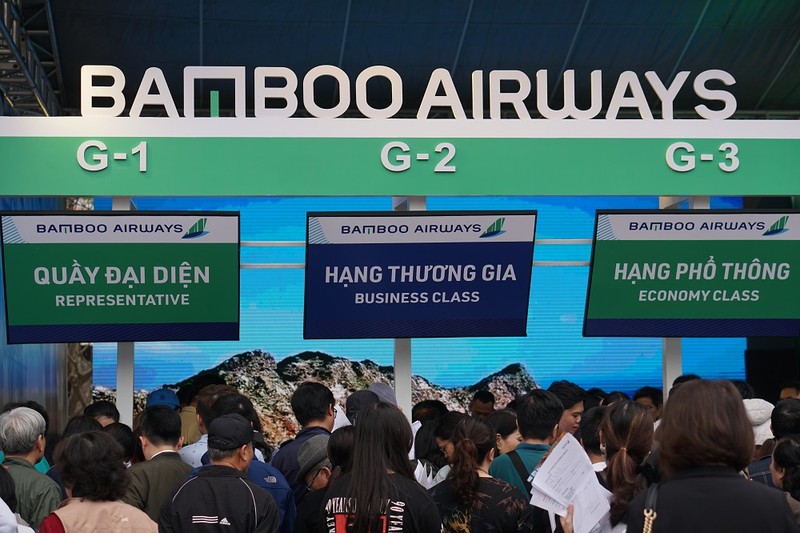 Xep hang dong nghet “san” ve may bay va combo du lich tron goi cua Bamboo Airways-Hinh-8