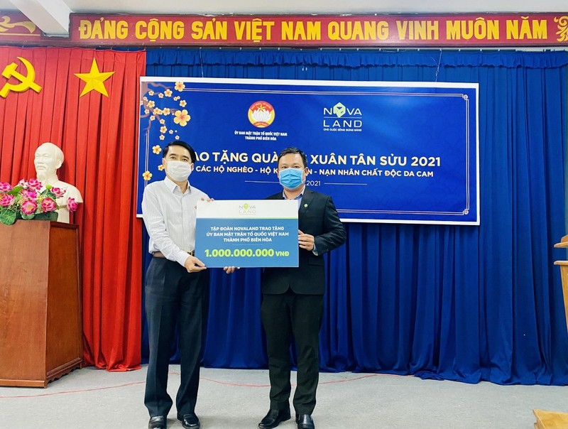 Nova Group dong hanh cung ho ngheo, nan nhan chat doc da cam tinh Dong Nai