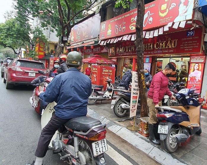 Via Than Tai: San pham hot, nguoi tieu dung chuong hon ca vang mieng SJC-Hinh-5