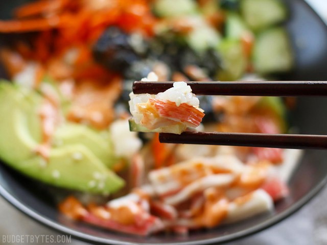 Cach lam sushi tron ngon khong kem gi sushi cuon-Hinh-11