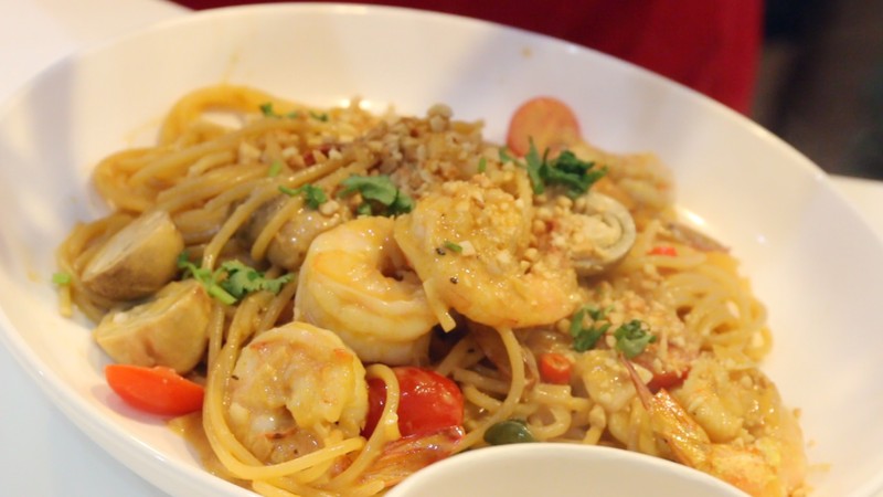 Cach lam mi spaghetti vi tom yum cay cay ngay ngay-Hinh-9