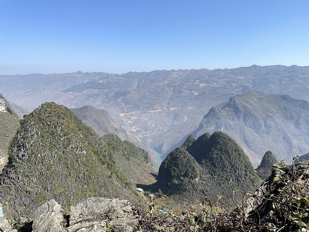 Kham pha con duong hanh phuc Ha Giang - Noi soi da no hoa-Hinh-4