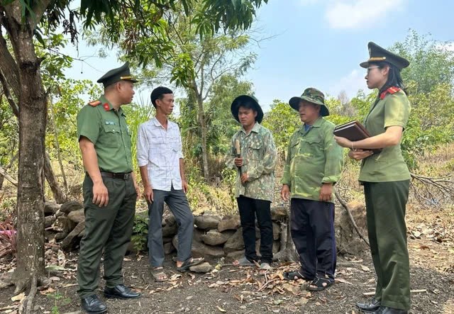 Bi xui giuc, ban het nha cua di theo ao vong viec nhe, luong cao-Hinh-3