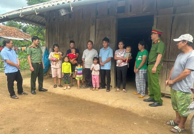 Bi xui giuc, ban het nha cua di theo ao vong viec nhe, luong cao