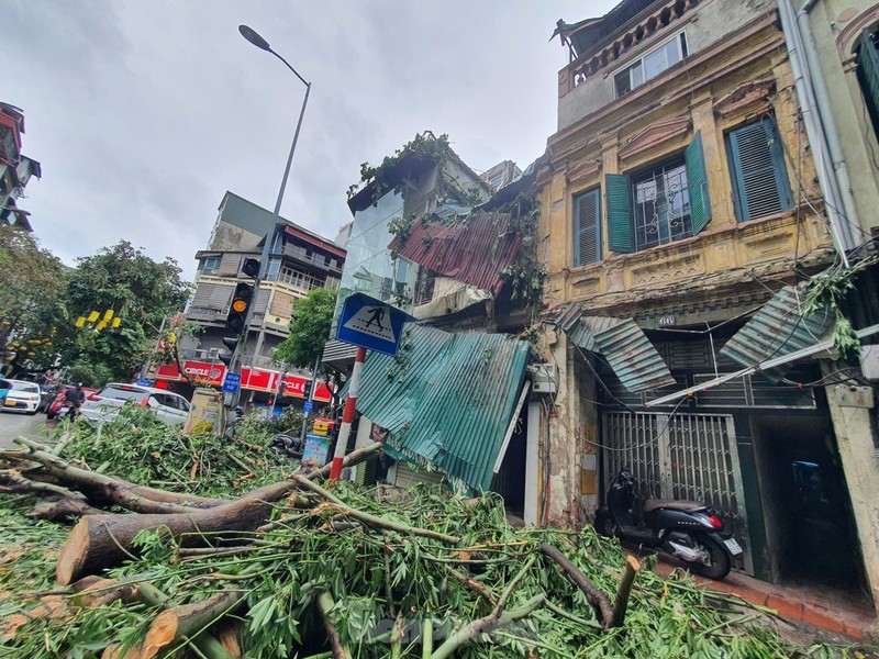 View - 	Hà Nội: Khu đô thị, khu chung cư hoang tàn sau bão