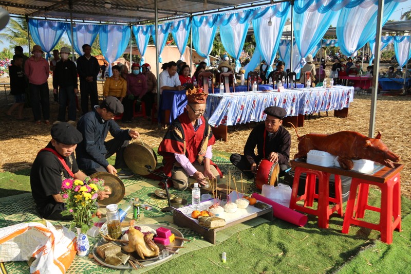 Dong bao Tay Nung Cu M’gar nhon nhip cau may Le hoi Long tong-Hinh-12