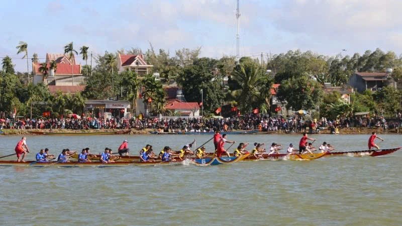 Soi noi giai dua thuyen truyen thong huyen Krong Ana