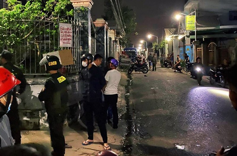 Ban cua nguoi tinh chi gai dam em trai tu vong