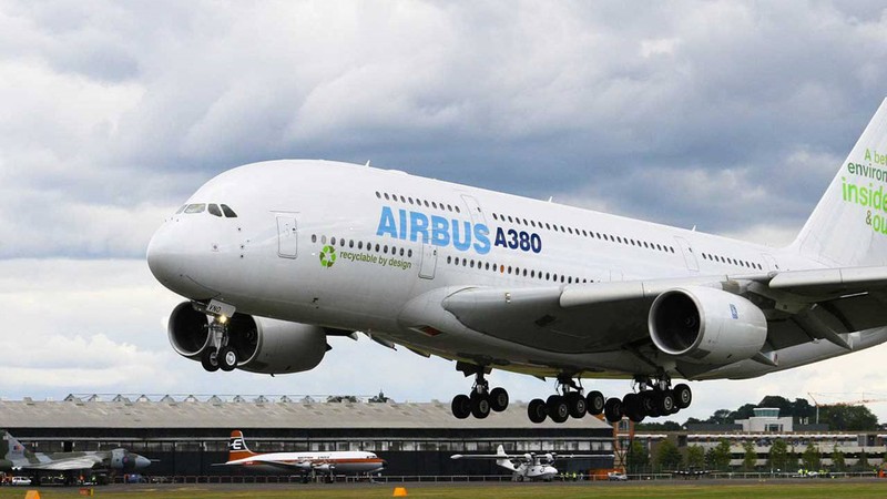 13 dieu it biet ve may bay cho khach lon nhat the gioi Airbus A380