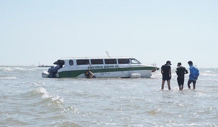 Quang Nam: Khoi to vu an lat ca no du lich khien 17 nguoi chet tren bien Cua Dai-Hinh-2