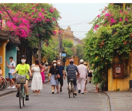 Hoi An: Du khach Lao danh roi vi va cai ket bat ngo