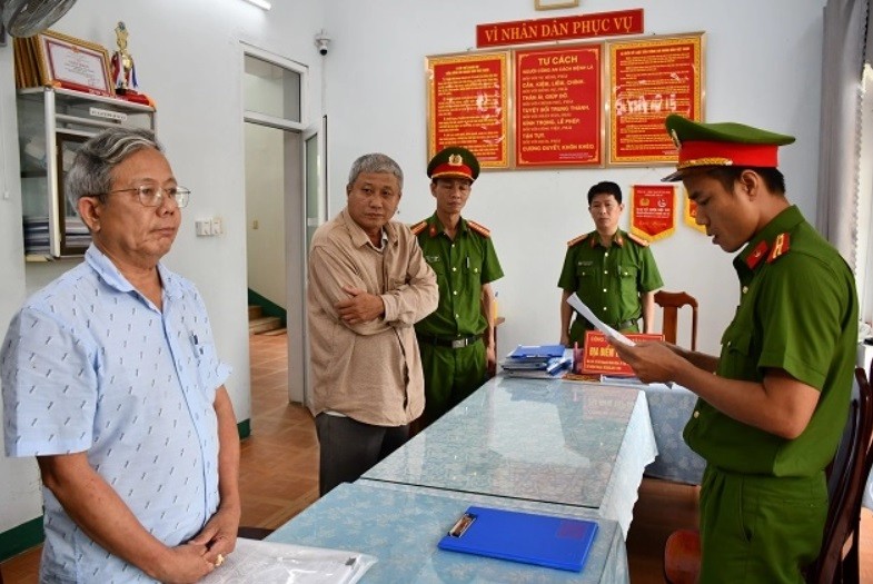 Quang Nam:Bat nguyen GD Ban Quan ly dau tu xay dung huyen Nam Giang