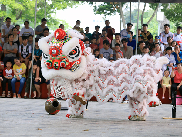 Man nhan voi nhung man mua lan doc dao khap moi mien-Hinh-8