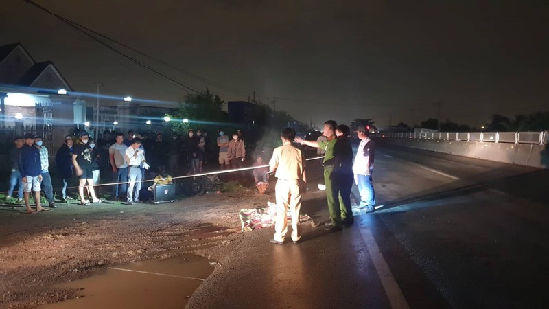 Binh Thuan: Tong phai container dang vao gara, mot nguoi tu vong