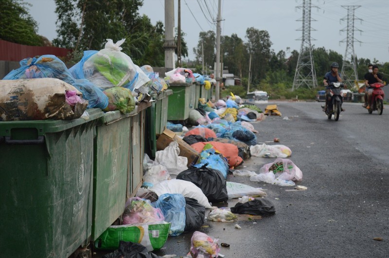 Quang Ngai: Nha may xu ly rac ngung hoat dong, dan lanh du