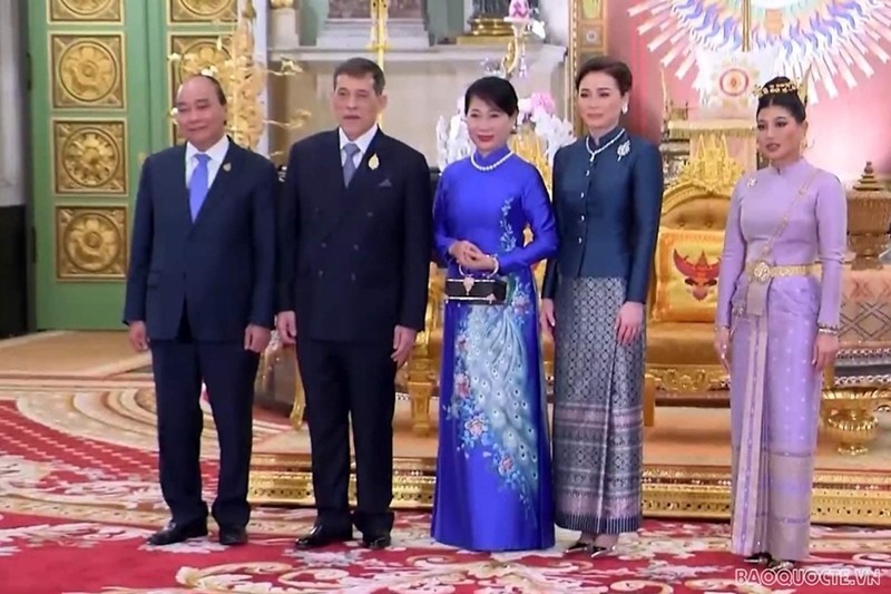 Chu tich nuoc Nguyen Xuan Phuc du Phien hop thu hai - Tuan le Cap cao APEC 2022-Hinh-2