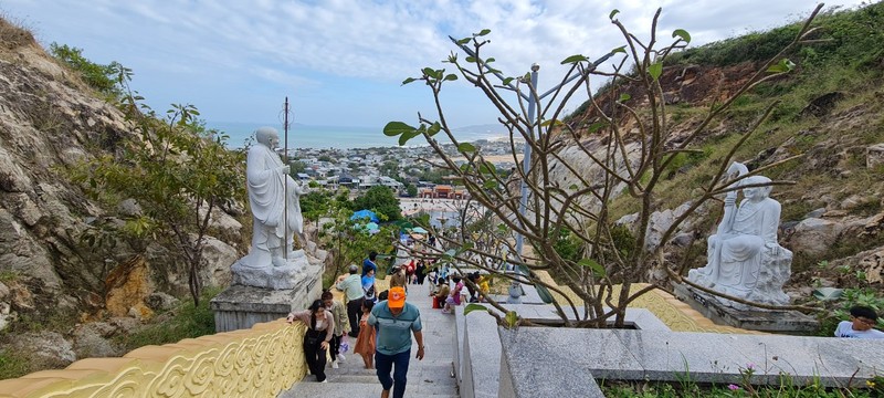 Den Binh Dinh chiem nguong tuong Phat ngoi lon nhat Dong Nam A-Hinh-4