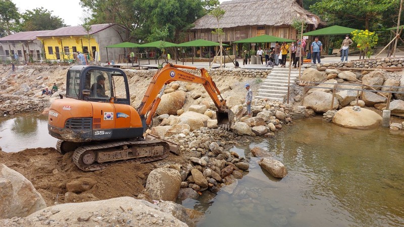 Da Nang: Khi nao xu ly xong cac cong trinh trai phep tai suoi Luong?