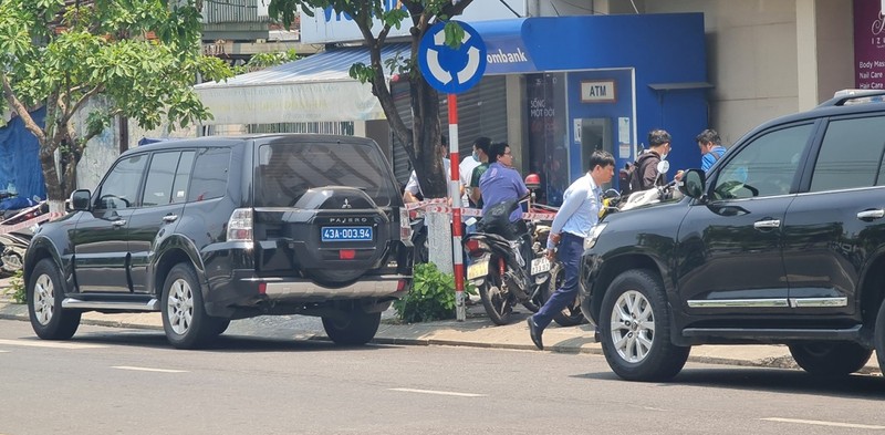 Cuop ngan hang giua trung tam Da Nang: Bi thu Thanh uy chi dao dieu tra-Hinh-4