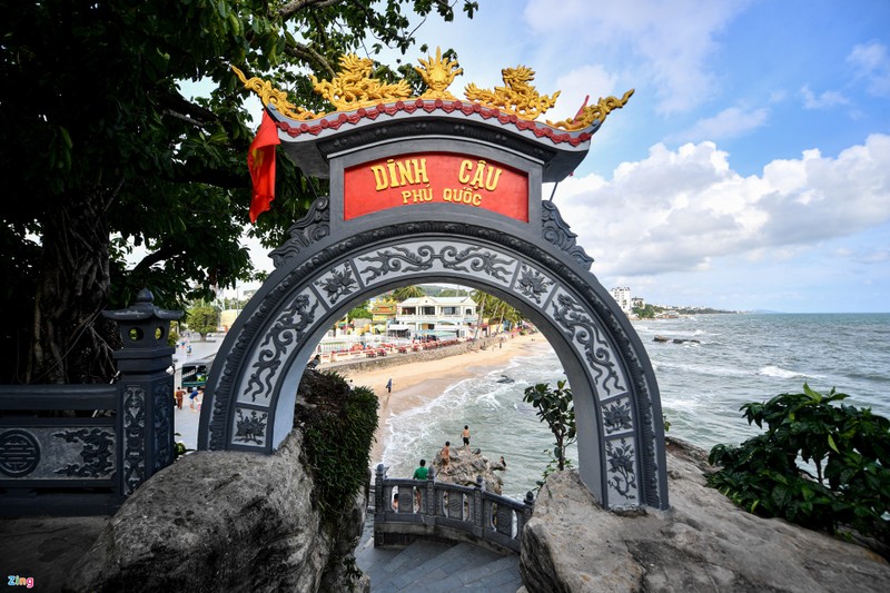 Doc dao ngoi den nam canh ngon hai dang o Phu Quoc-Hinh-8