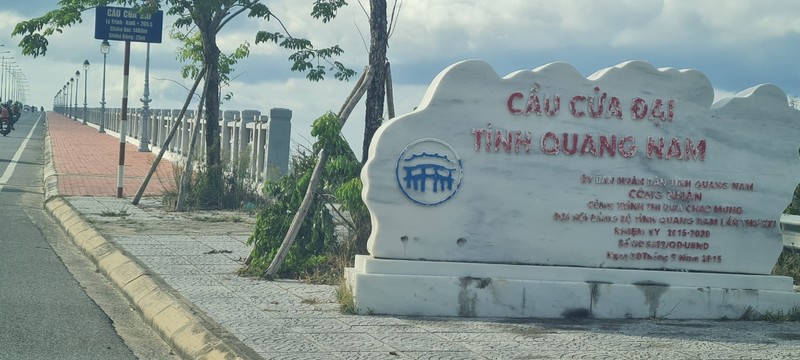 Chiem nguong cay cau noi hai di san the gioi