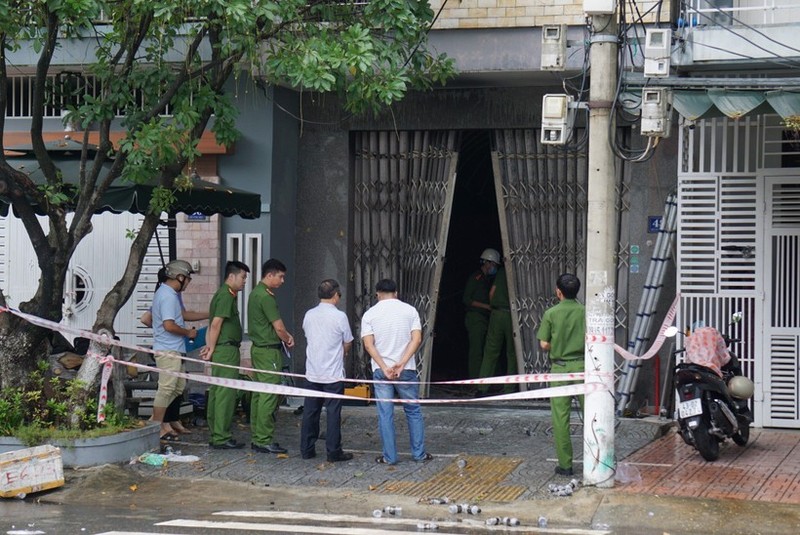 Da Nang: Dieu tra nguyen nhan vu chay nha trong dem khien 3 nguoi thuong vong