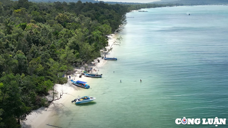 Phu Quoc: Den lang chai Rach Vem, lac vao vuong quoc cua sao bien